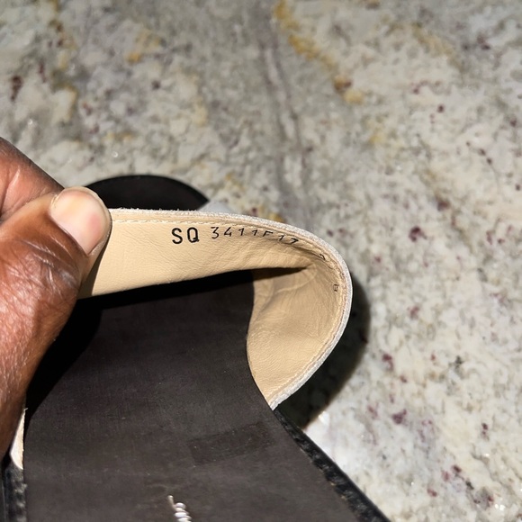 Ferragamo Slides - Picture 4 of 6